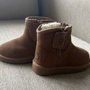 UGG Chestnut Suede Toddler Boots
